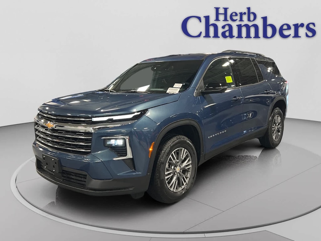 New 2026 Chevrolet Traverse LT SUV