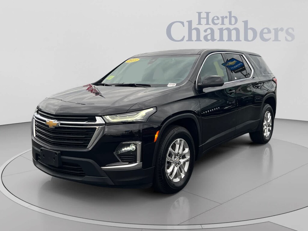 Used 2023 Chevrolet Traverse LS SUV
