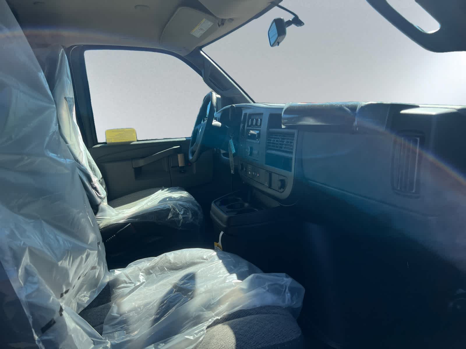 2025 Chevrolet Express Cargo Work Van - Photo 20