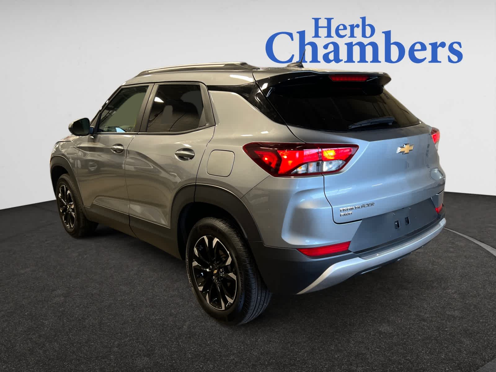 2023 Chevrolet Trailblazer LT photo 3