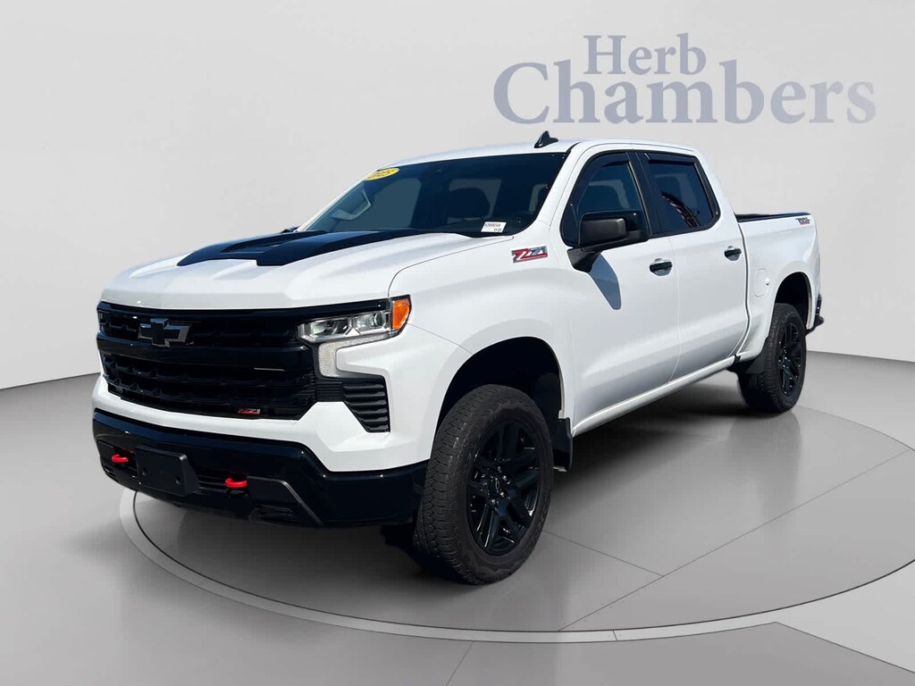 Used 2025 Chevrolet Silverado 1500 LT Trail Boss Truck Crew Cab