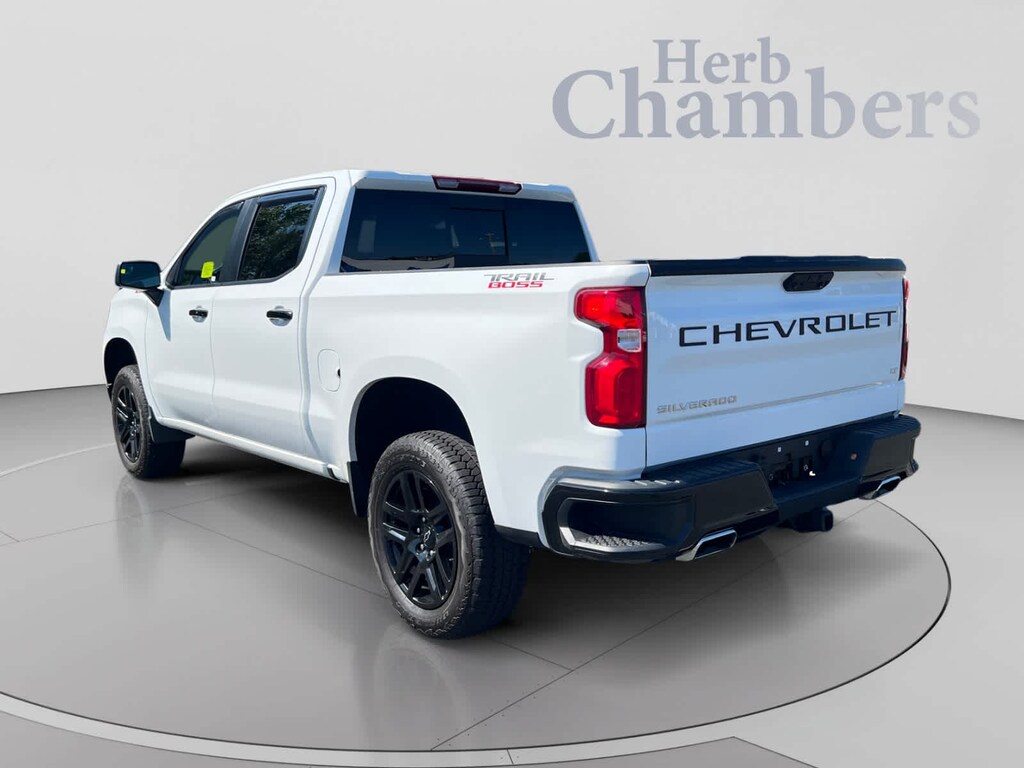 Used 2025 Chevrolet Silverado 1500 LT Trail Boss Truck Crew Cab