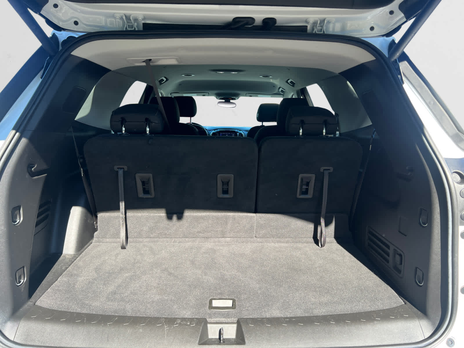 2020 Chevrolet Traverse Cloth photo 3