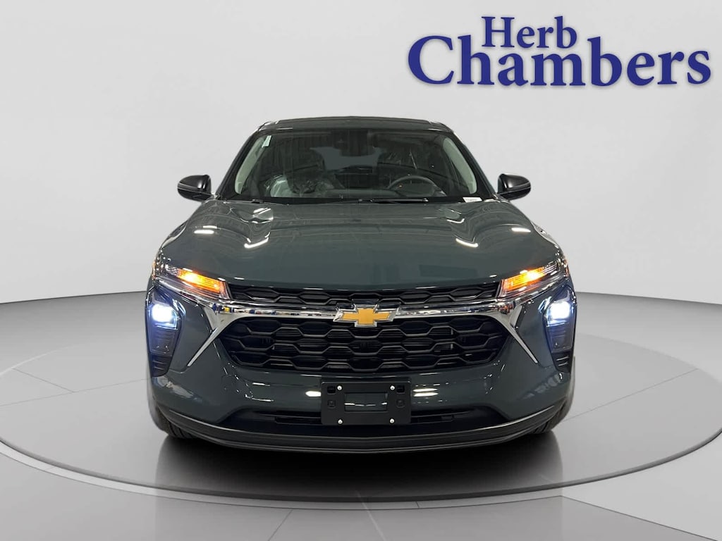 New 2026 Chevrolet Trax LS SUV