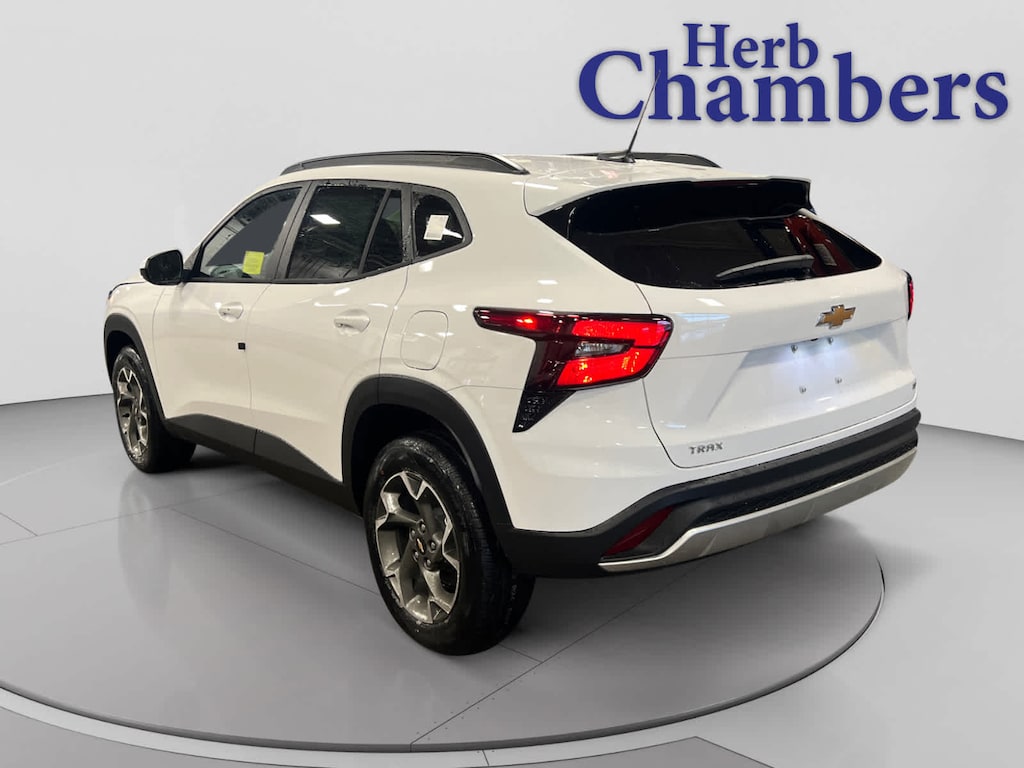 New 2026 Chevrolet Trax LT SUV