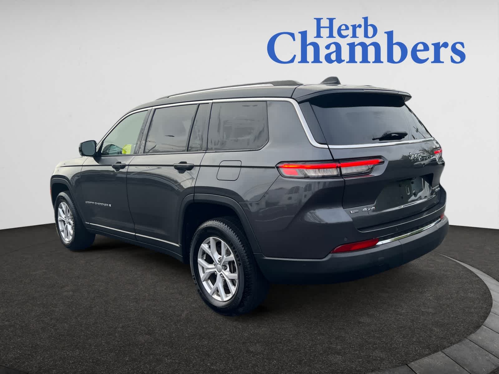 2022 Jeep Grand Cherokee Limited photo 3