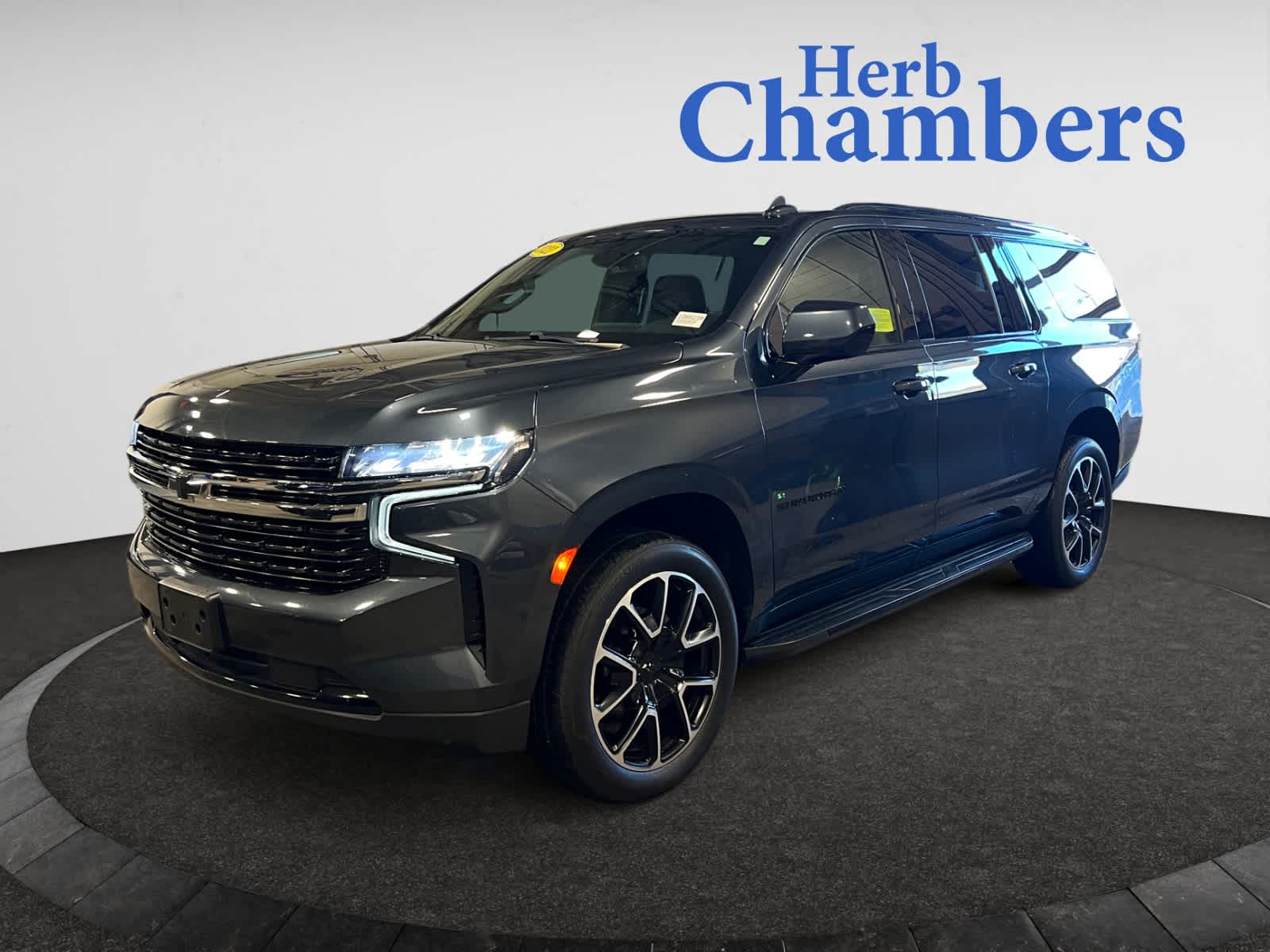 2021 Chevrolet Suburban RST photo 4