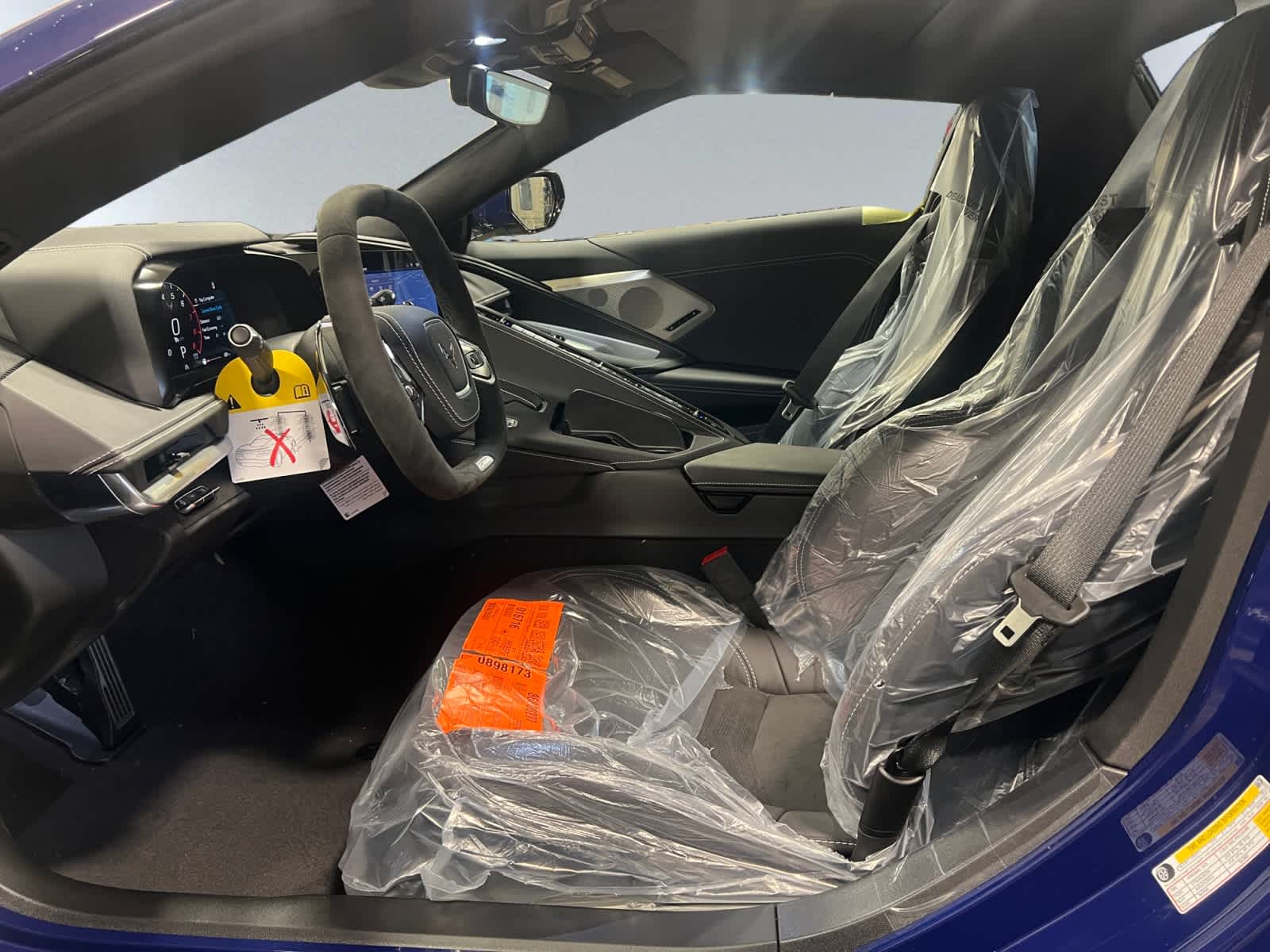 2025 Chevrolet Corvette 2LZ - Photo 11