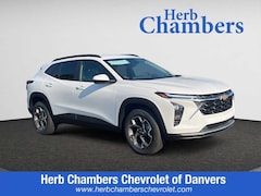 New 2025 Chevrolet Trax LT SUV near Boston, MA