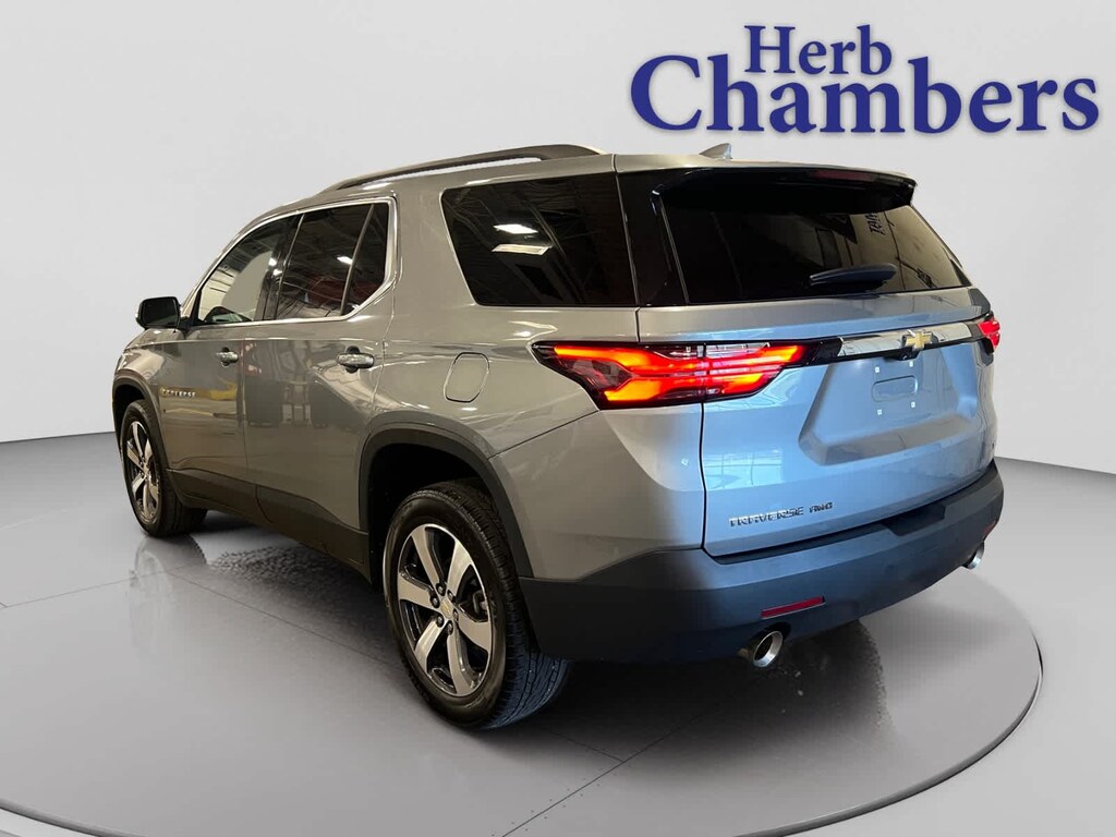 Used 2023 Chevrolet Traverse LT Leather SUV