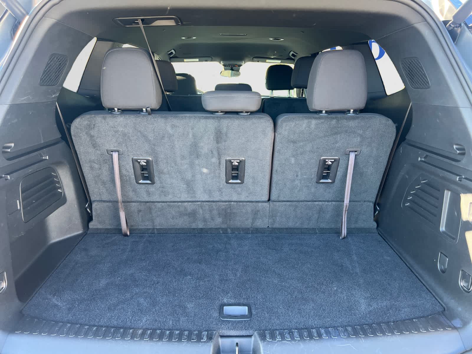 2025 Gmc Acadia Elevation photo 2