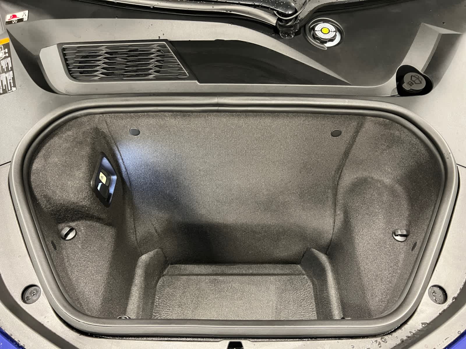 2025 Chevrolet Corvette 2LZ - Photo 8