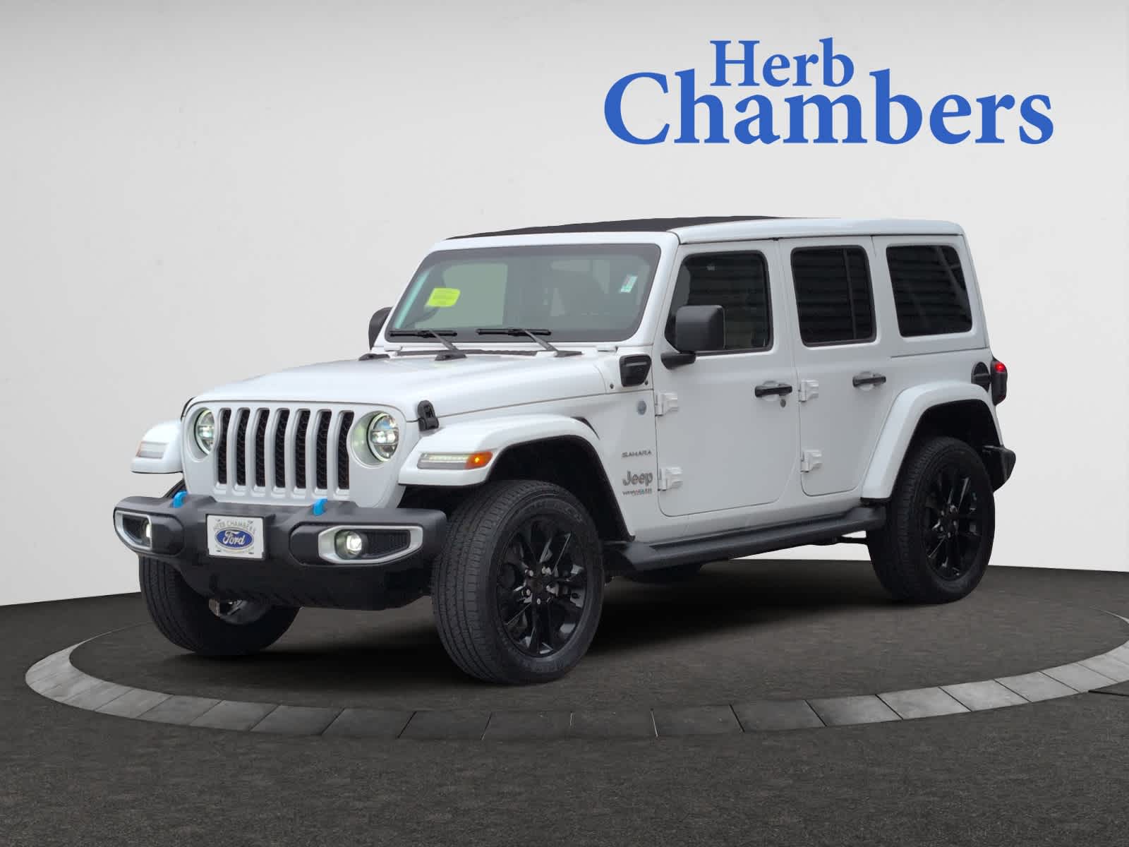 2022 Jeep Wrangler 4xe Unlimited Sahara photo 3