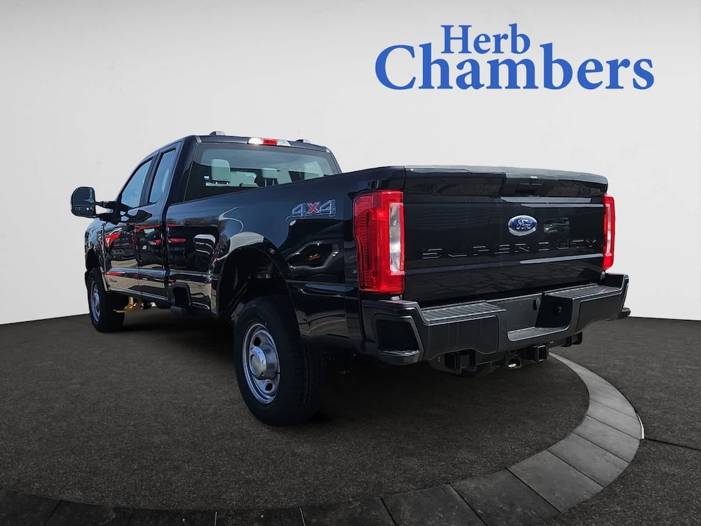 New 2025 Ford Super Duty F-350 SRW XL 4WD Supercab 8 Box Truck Super Cab