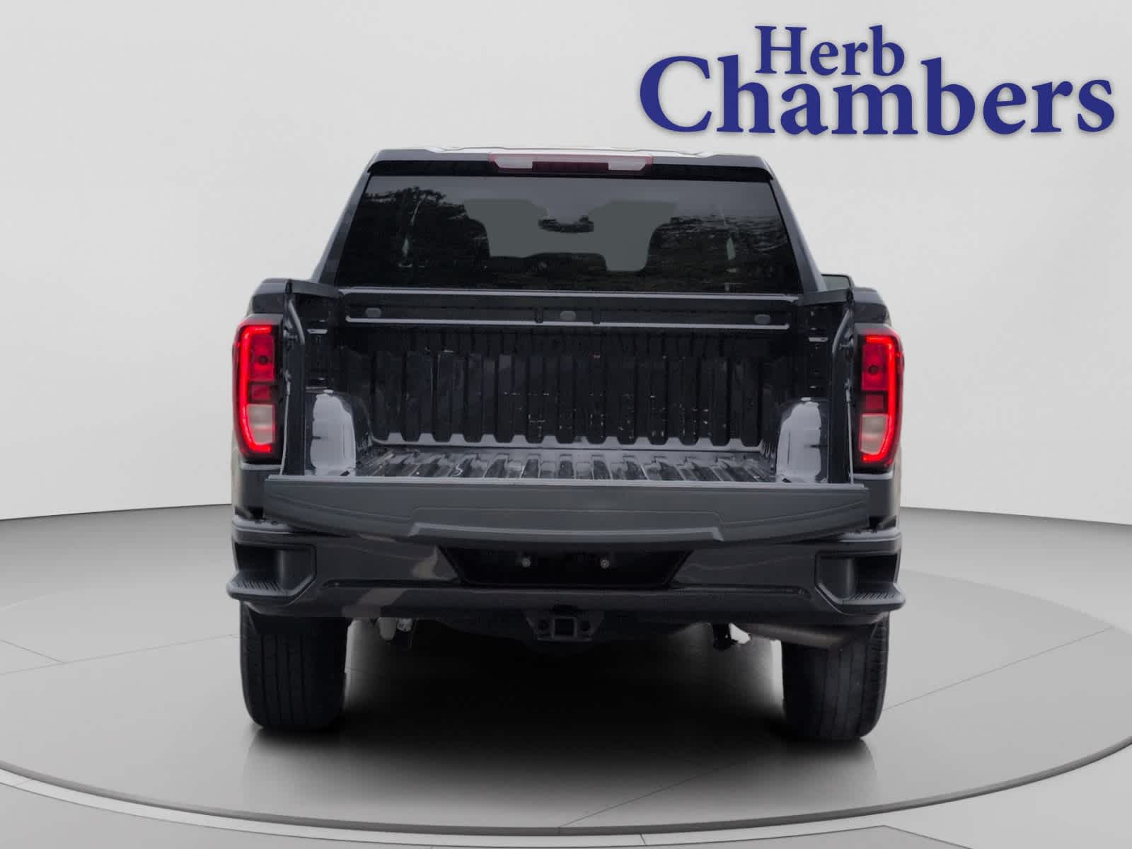 used 2024 GMC Sierra 1500 car, priced at $43,997
