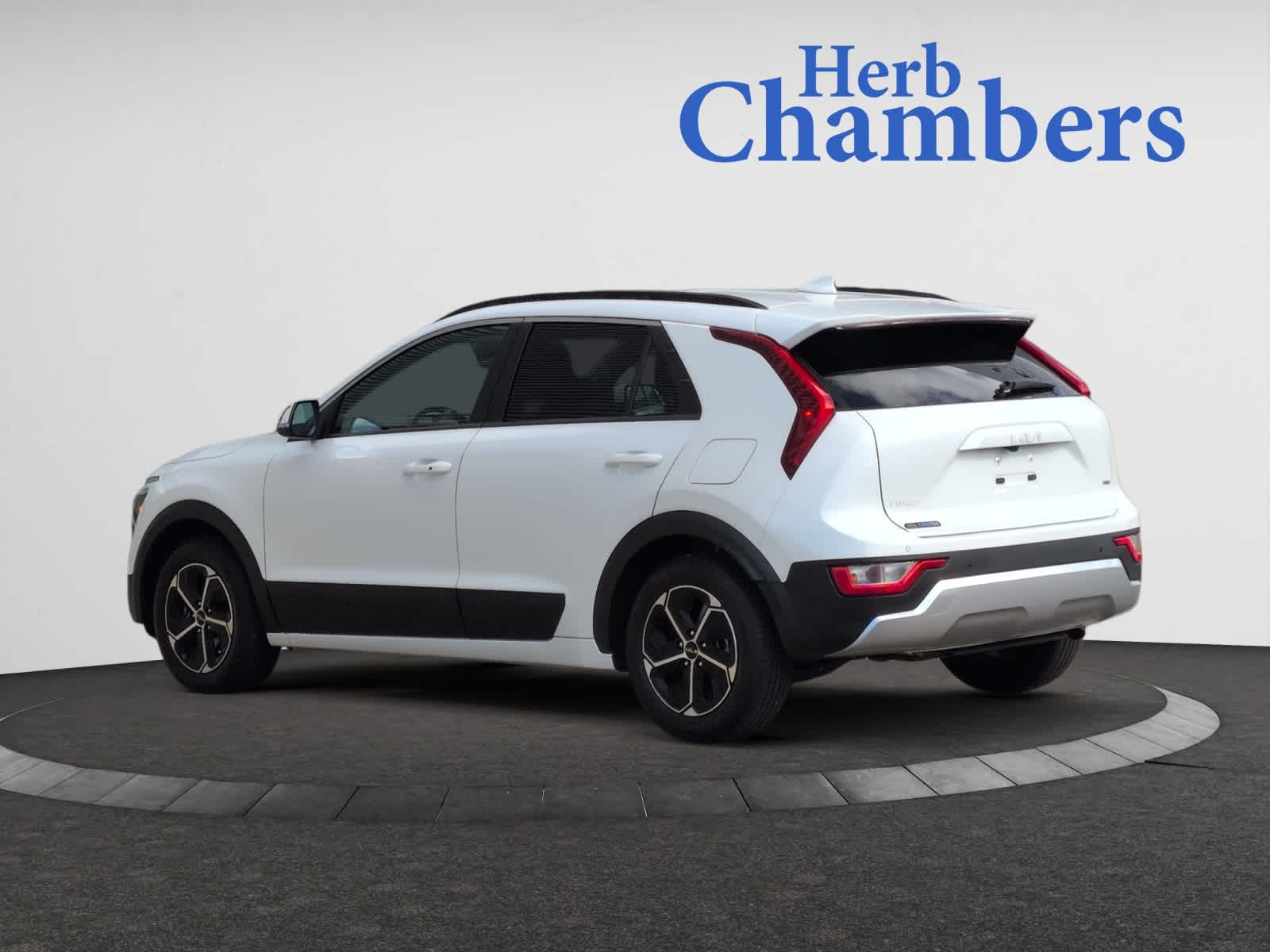 2023 Kia Niro EX photo 4