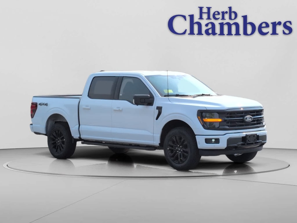 New 2026 Ford F-150 XLT 4WD Supercrew 5.5 Box Truck SuperCrew Cab