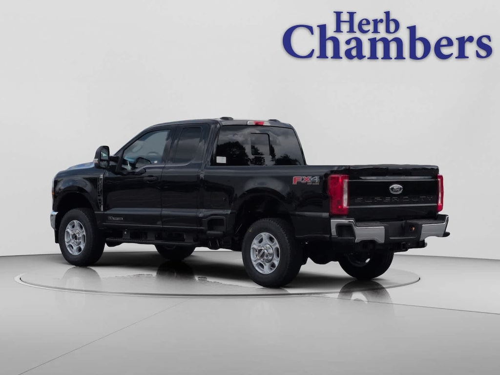 New 2026 Ford Super Duty F-350 SRW XLT Truck Super Cab