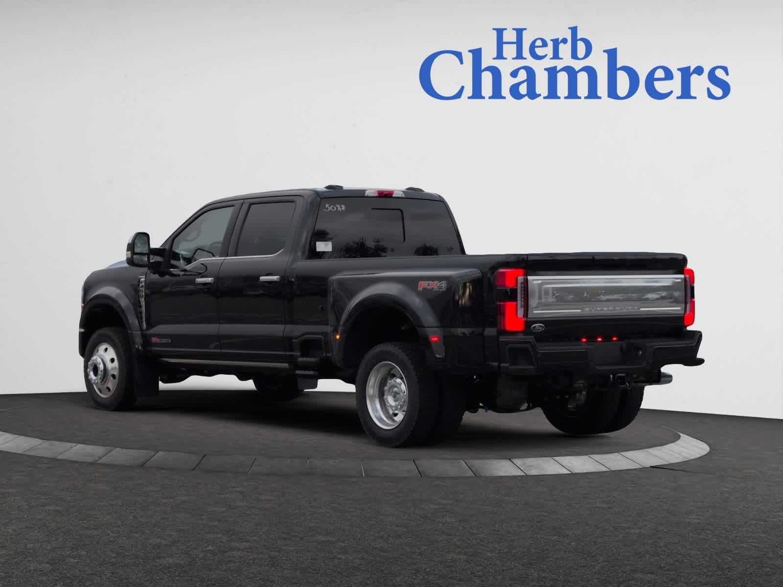 2026 Ford F-450 Platinum photo 3