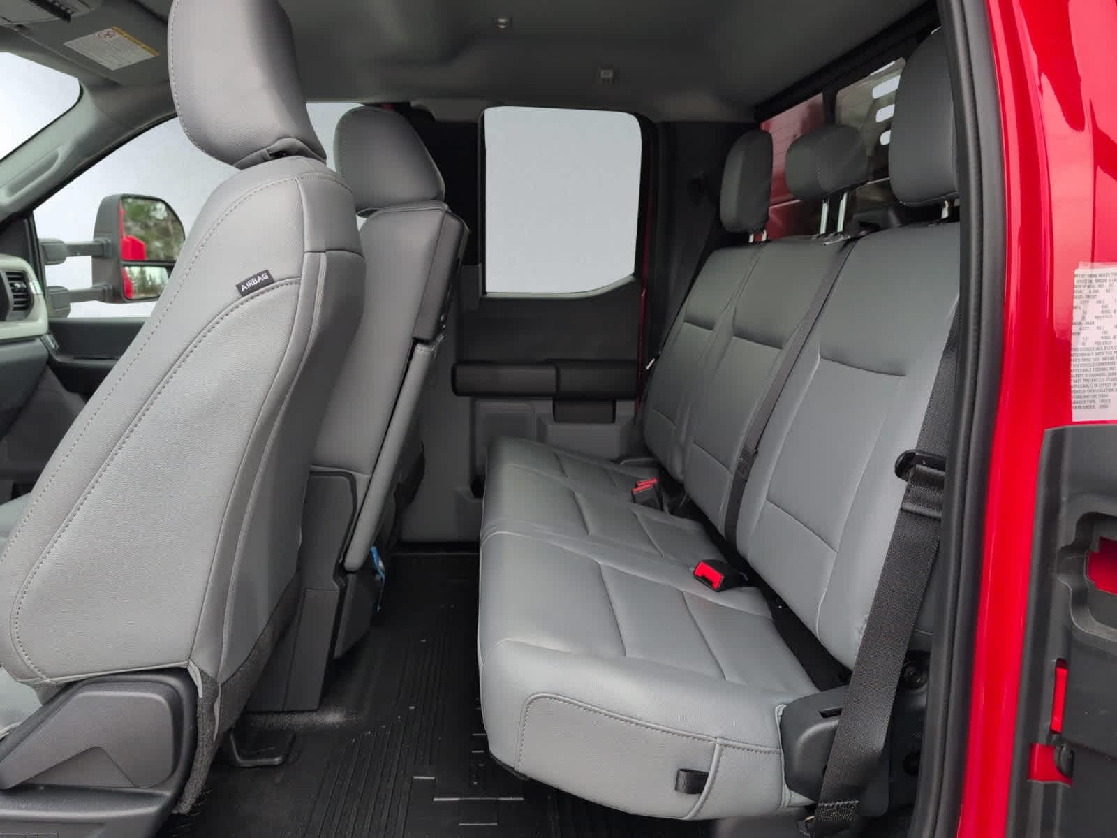 2025 Ford F-350 Super Duty Chassis Cab XL - Photo 7