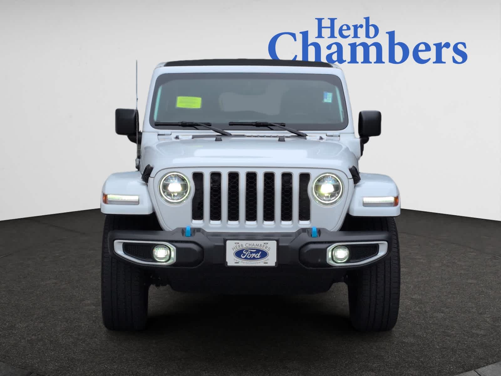 2022 Jeep Wrangler 4xe Unlimited Sahara photo 2