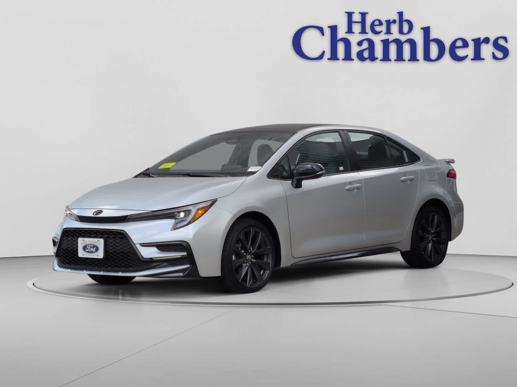 Used 2025 Toyota Corolla SE Sedan