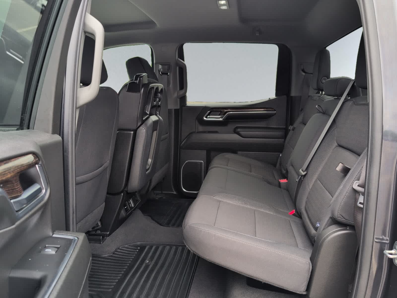 used 2024 GMC Sierra 1500 car, priced at $43,997