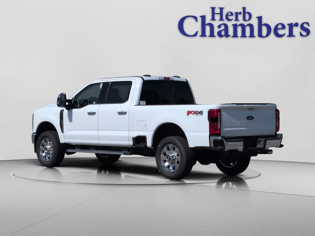 New 2026 Ford Super Duty F-350 SRW Lariat Truck Crew Cab