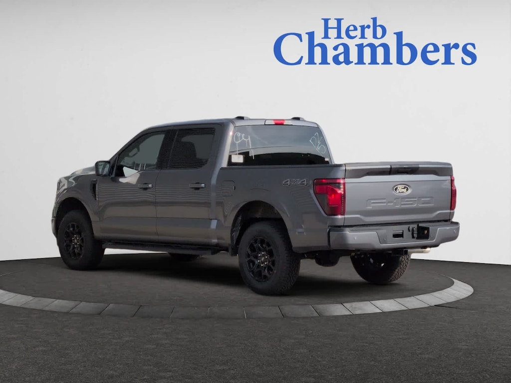 New 2025 Ford F-150 XLT 4WD Supercrew 5.5 Box Truck SuperCrew Cab