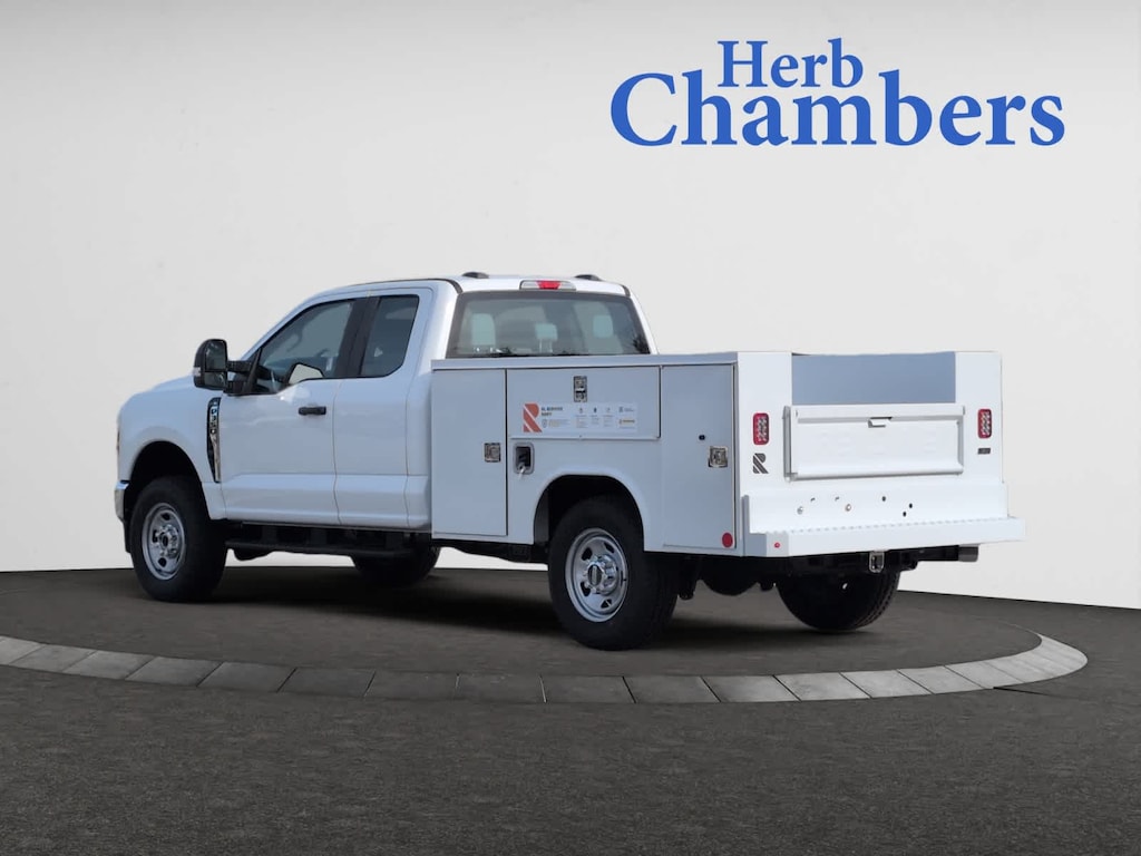 New 2025 Ford Super Duty F-350 SRW XL 4WD Supercab 8 Box Truck Super Cab