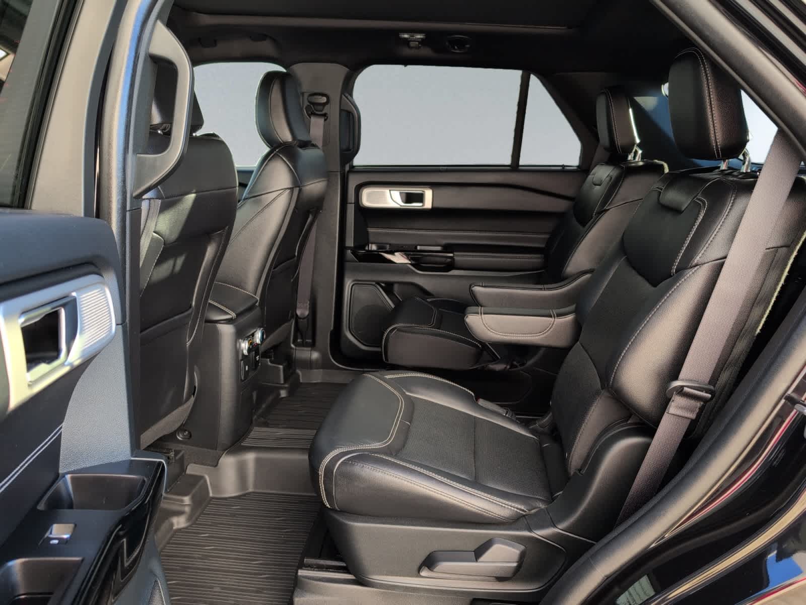 used 2023 Ford Explorer car, priced at $40,497