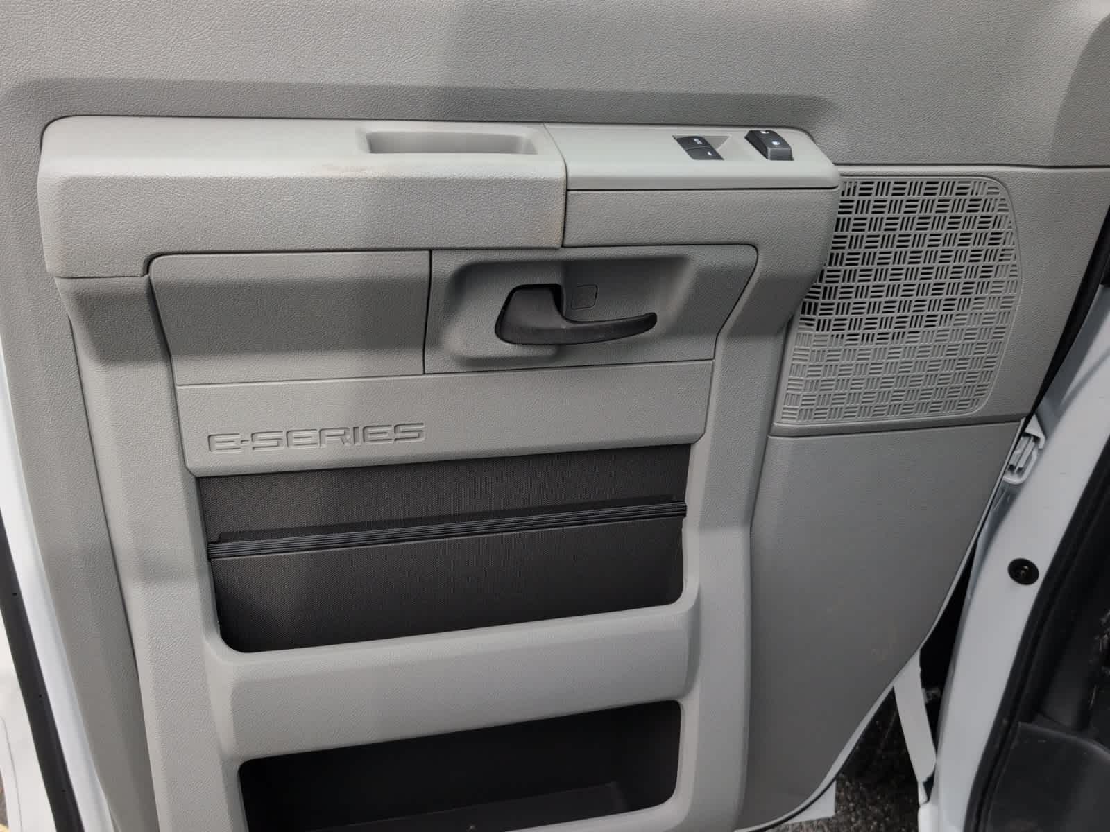 new 2026 Ford E-Series Cutaway car, priced at $45,980