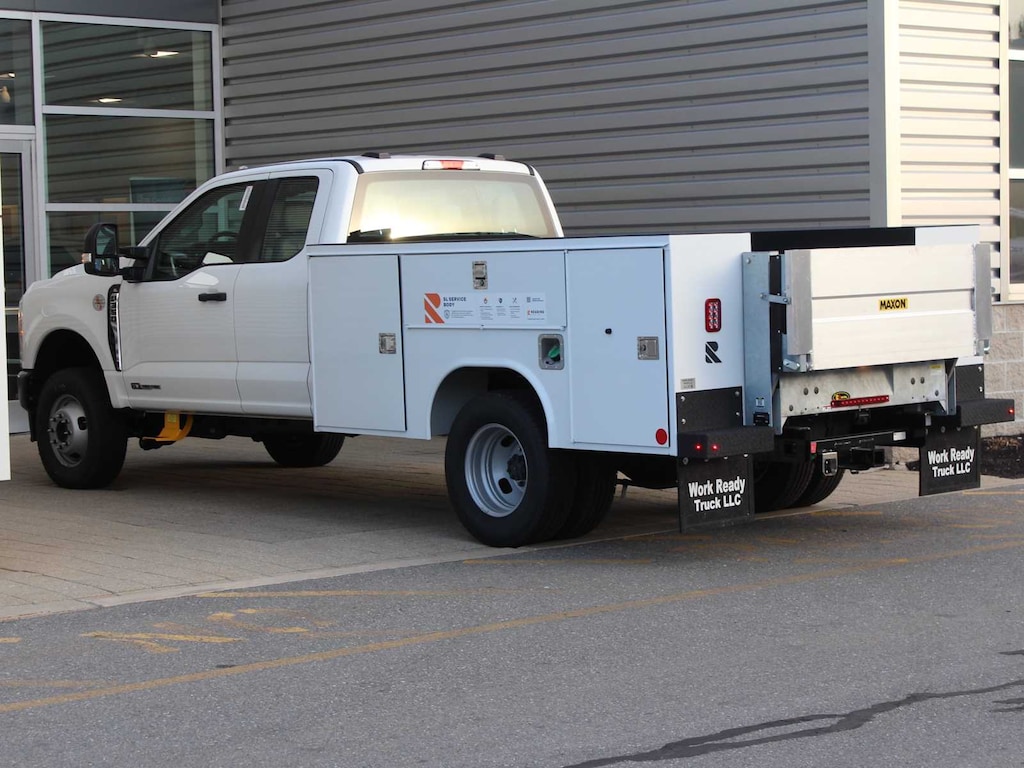 New 2024 Ford Super Duty F-350 DRW XL 4WD Supercab 168 WB 60 CA Truck Super Cab