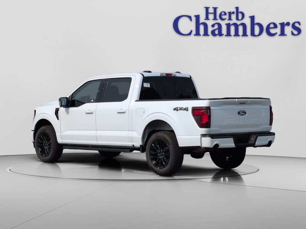 New 2026 Ford F-150 XLT 4WD Supercrew 5.5 Box Truck SuperCrew Cab