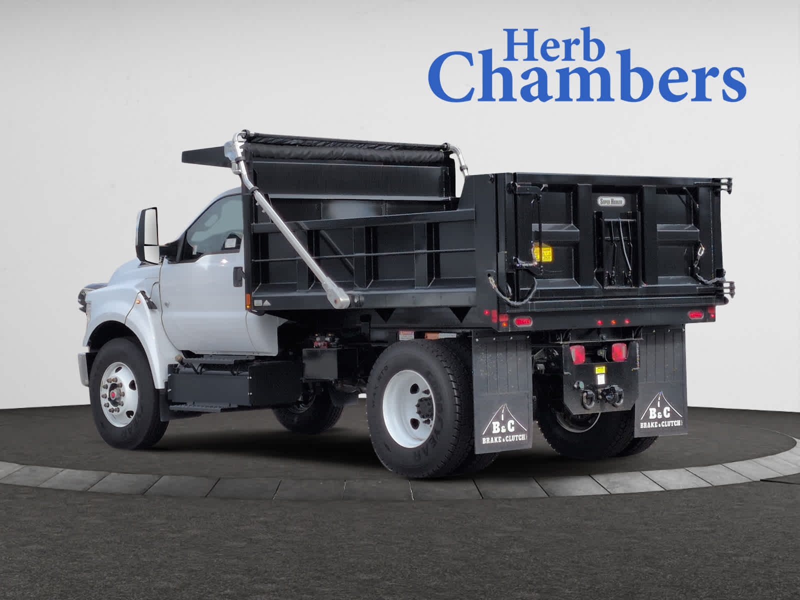 2025 Ford F-650 SuperCab photo 3