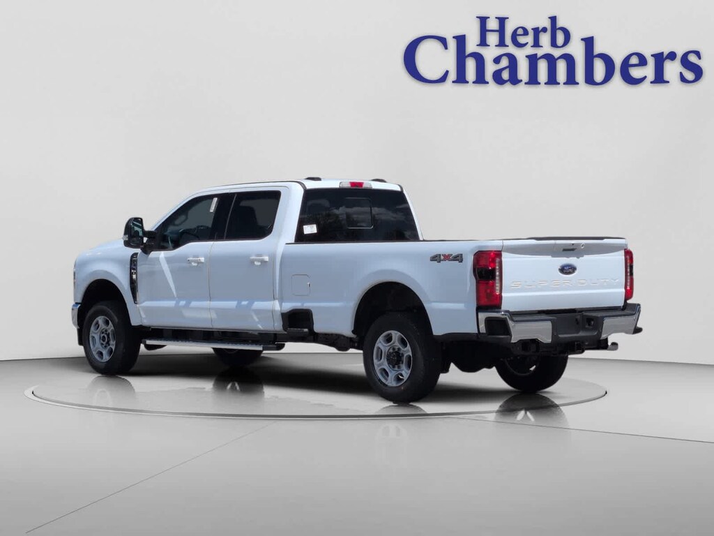 New 2026 Ford Super Duty F-350 SRW XLT Truck Crew Cab