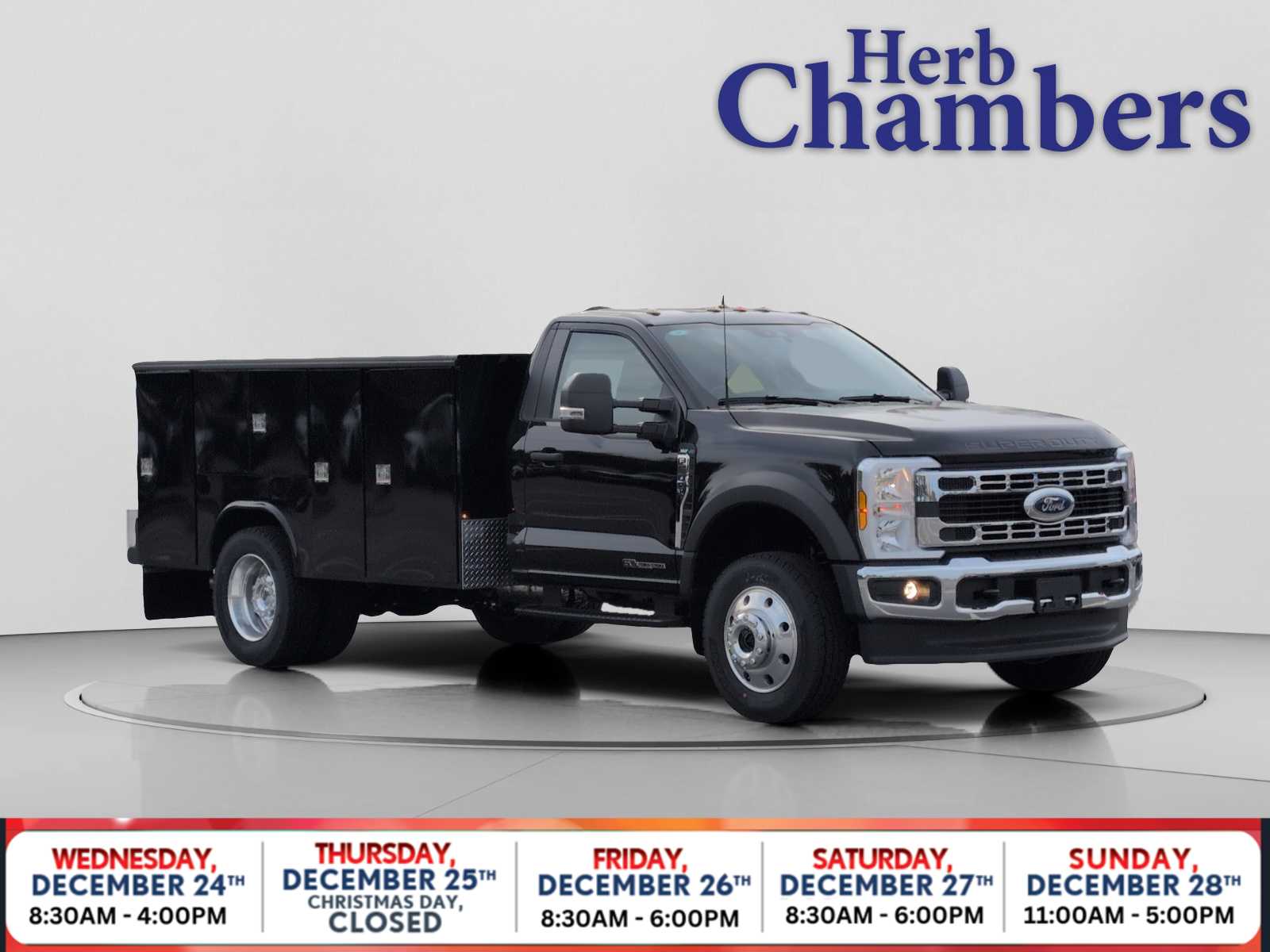 2025 Ford F-600 Super Duty Chassis Cab XLT's photo