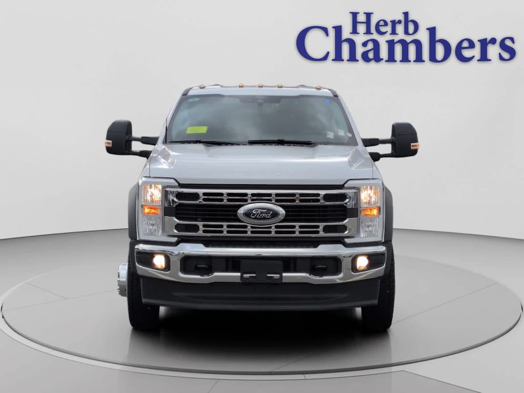 New 2025 Ford Super Duty F-450 DRW XLT Truck Super Cab