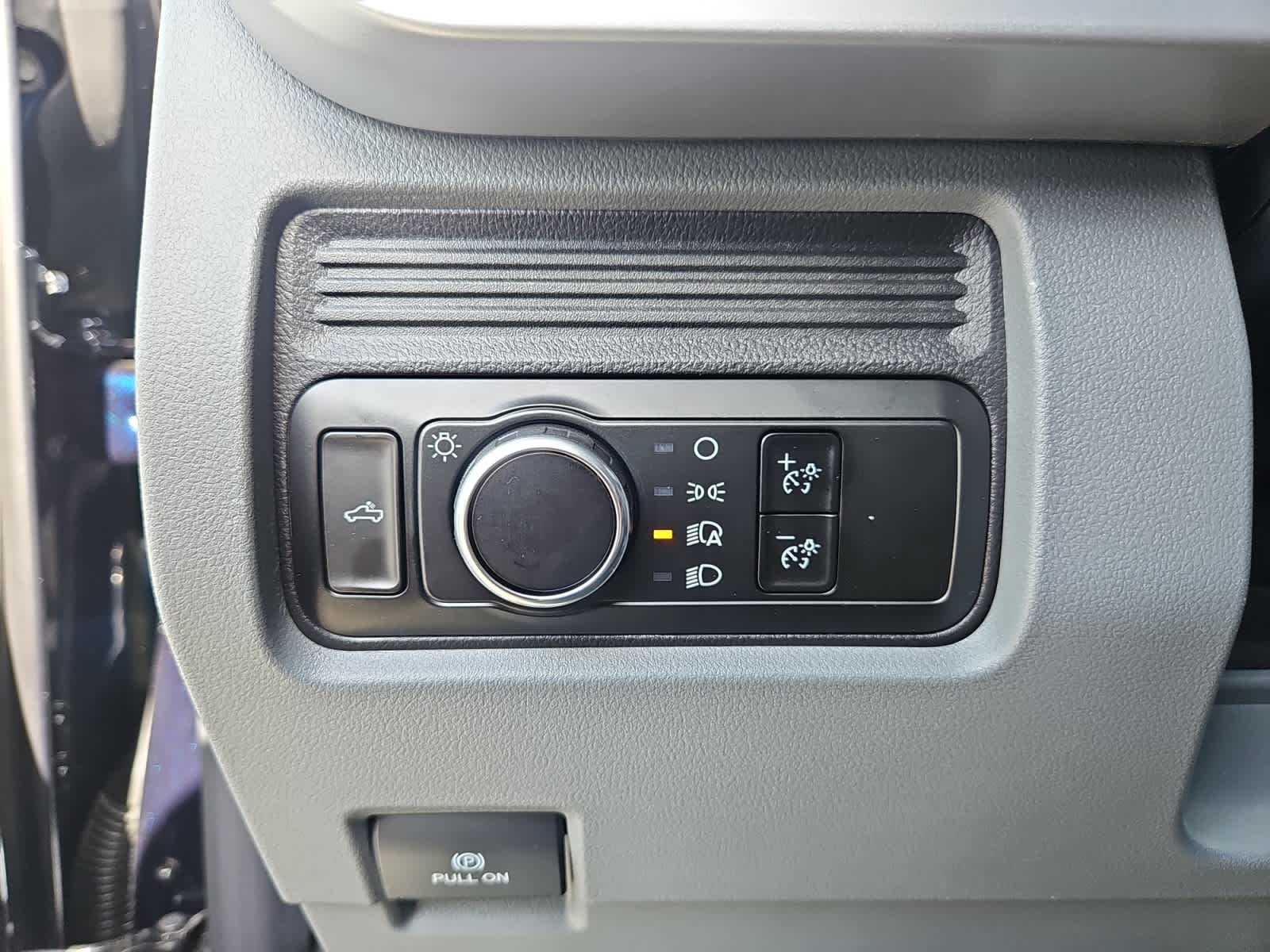 2025 Ford F-250 Super Duty XL - Photo 13