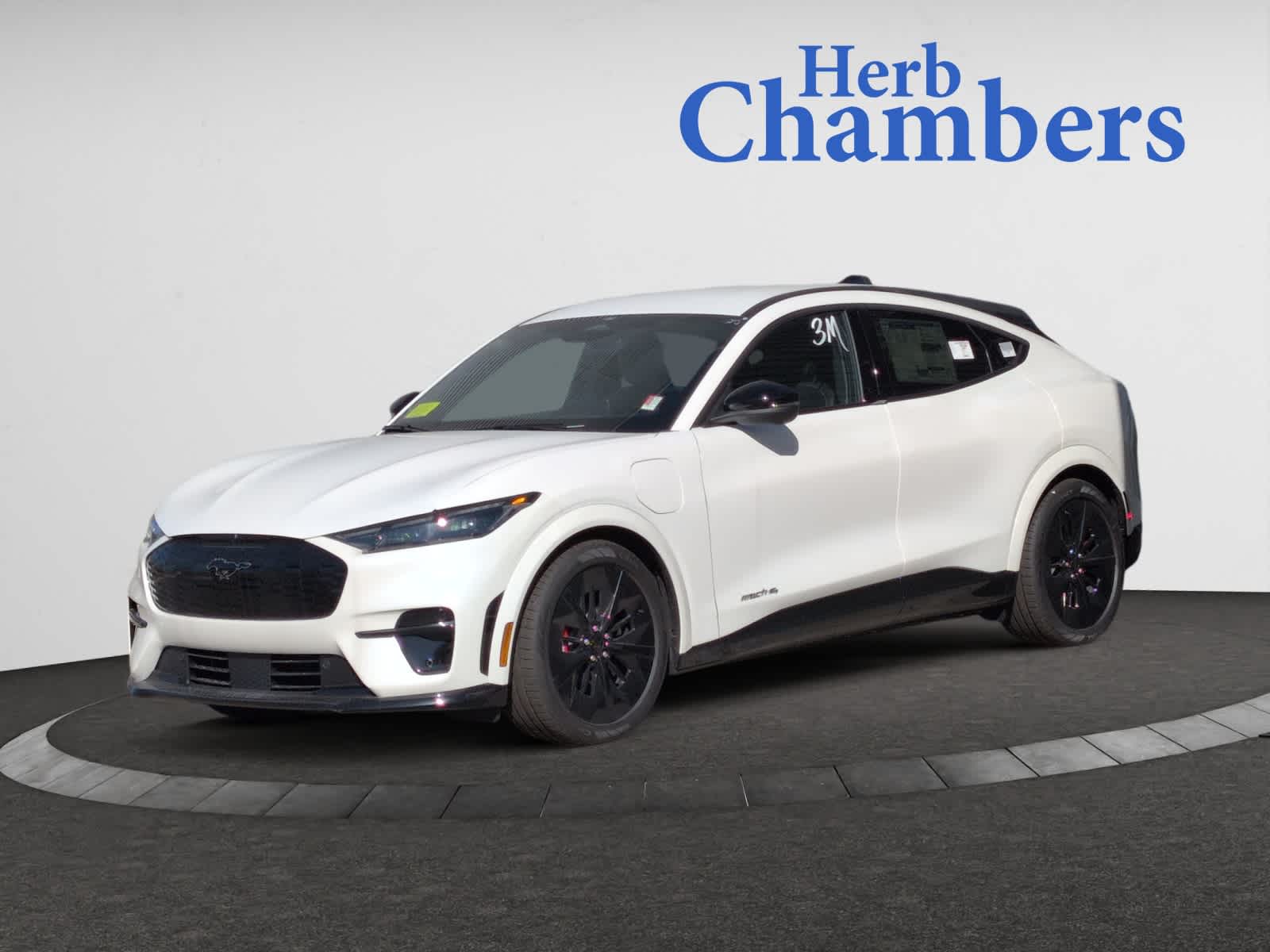 2025 Ford Mustang Mach-E GT photo 4