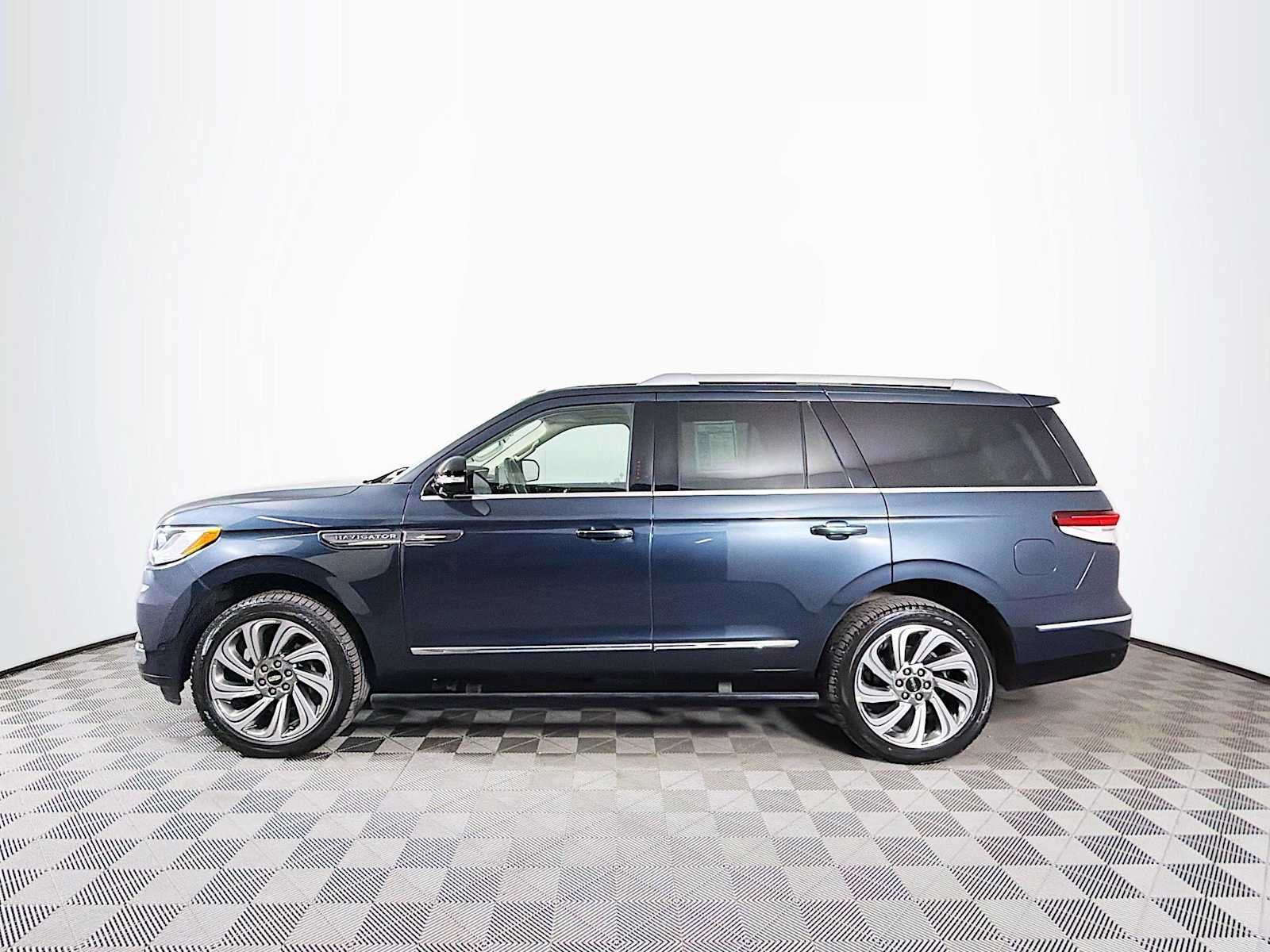 2022 Lincoln Navigator Reserve - Photo 8