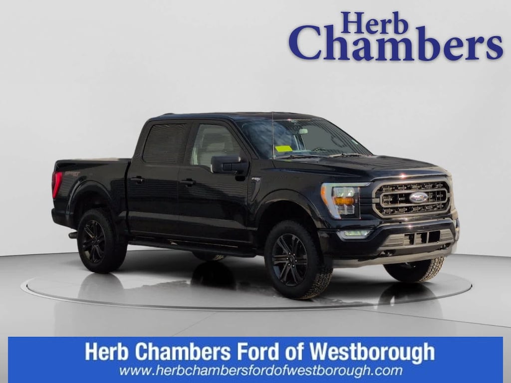 Used 2022 Ford F-150 XLT 4WD Supercrew 5.5 Box Truck SuperCrew Cab