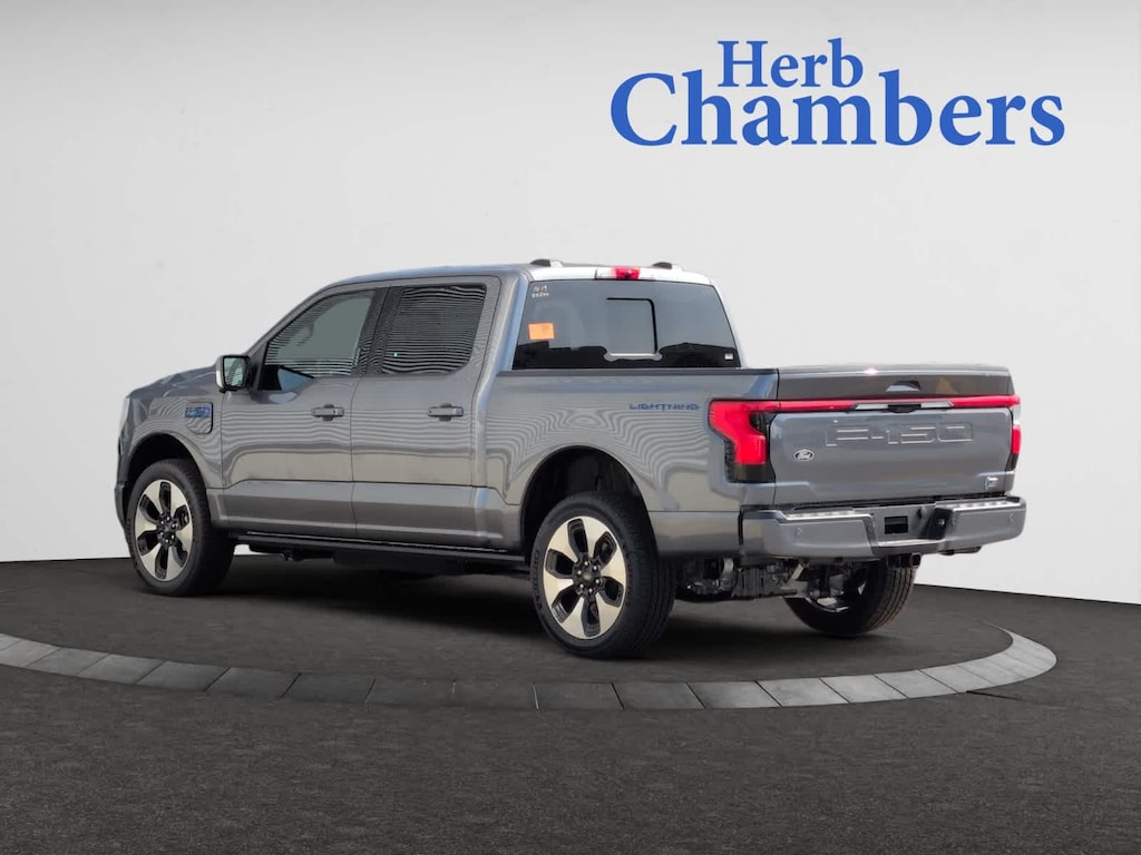 New 2025 Ford F-150 Lightning Platinum 4WD Supercrew 5.5 Box Truck SuperCrew Cab