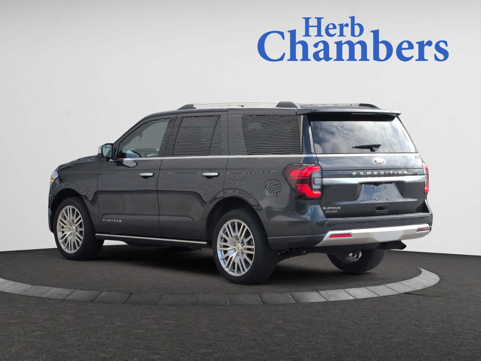 2024 Ford Expedition Platinum photo 2