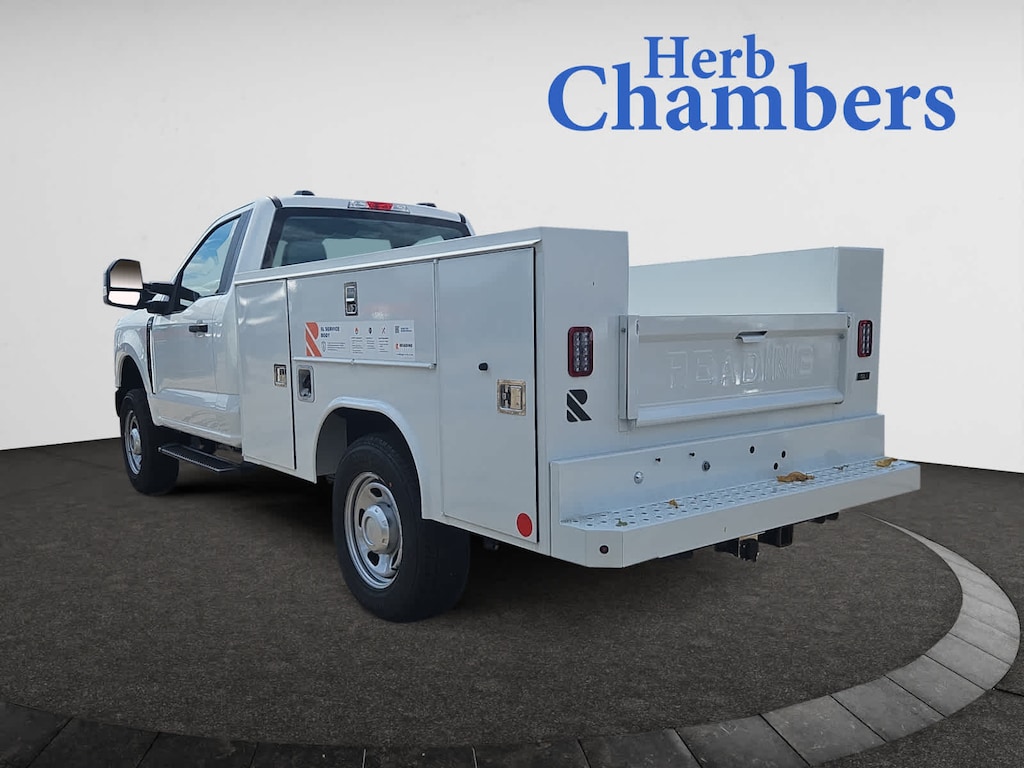 New 2025 Ford Super Duty F-350 SRW XL 4WD Reg Cab 8 Box Truck Regular Cab