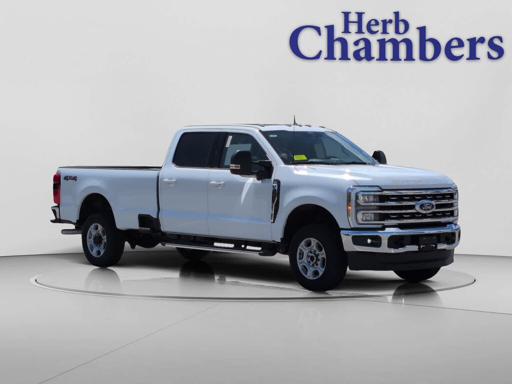 New 2026 Ford Super Duty F-350 SRW XLT Truck Crew Cab