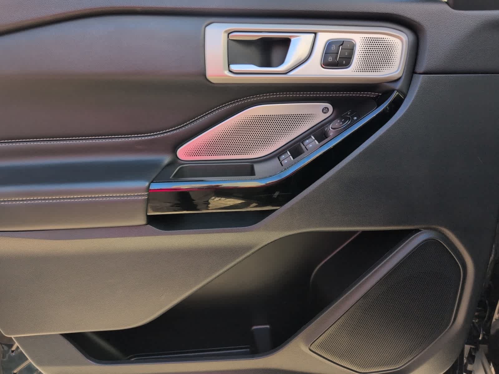 used 2023 Ford Explorer car, priced at $40,497