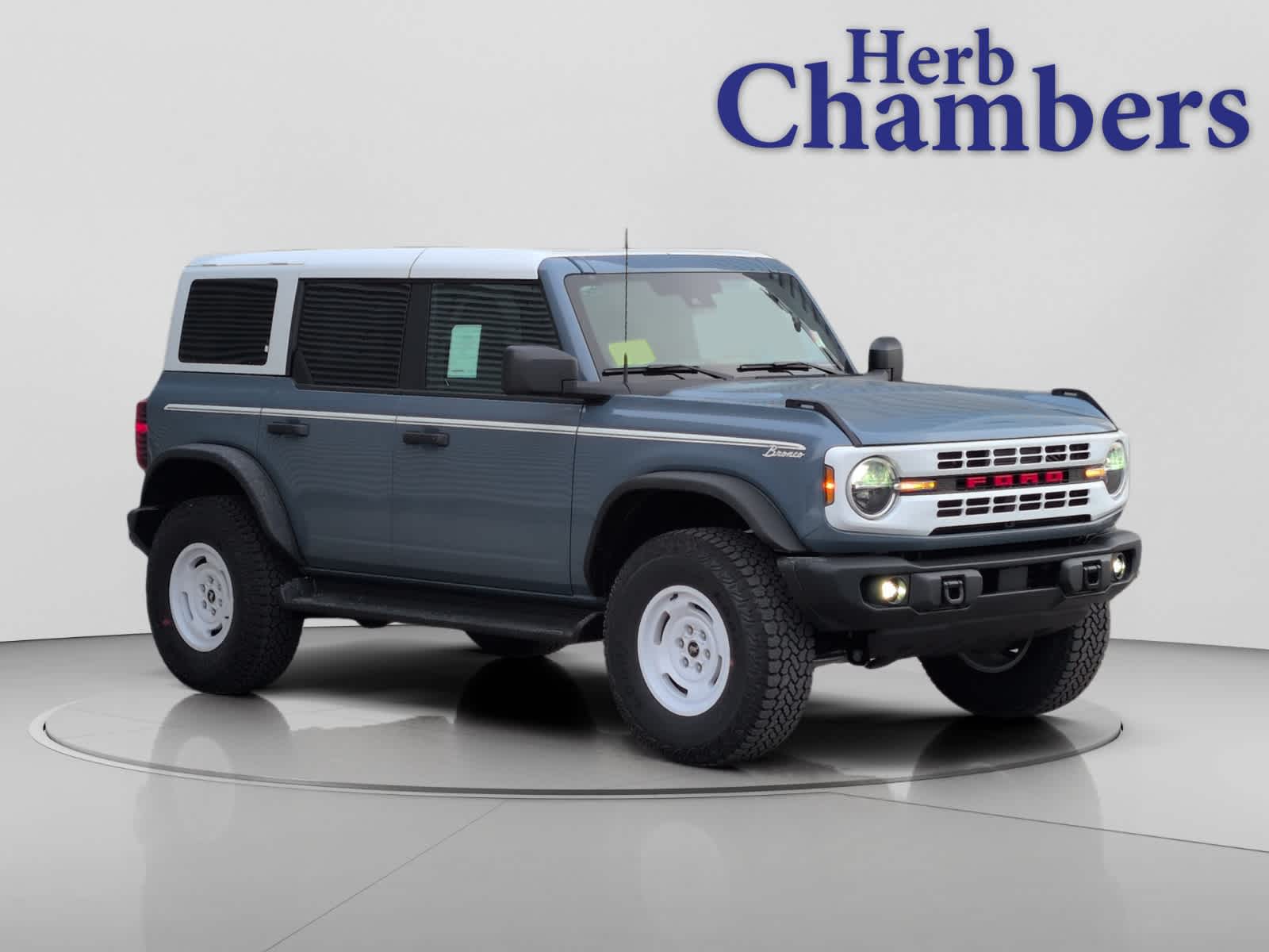 2025 Ford Bronco 4-Door Heritage Editon's photo