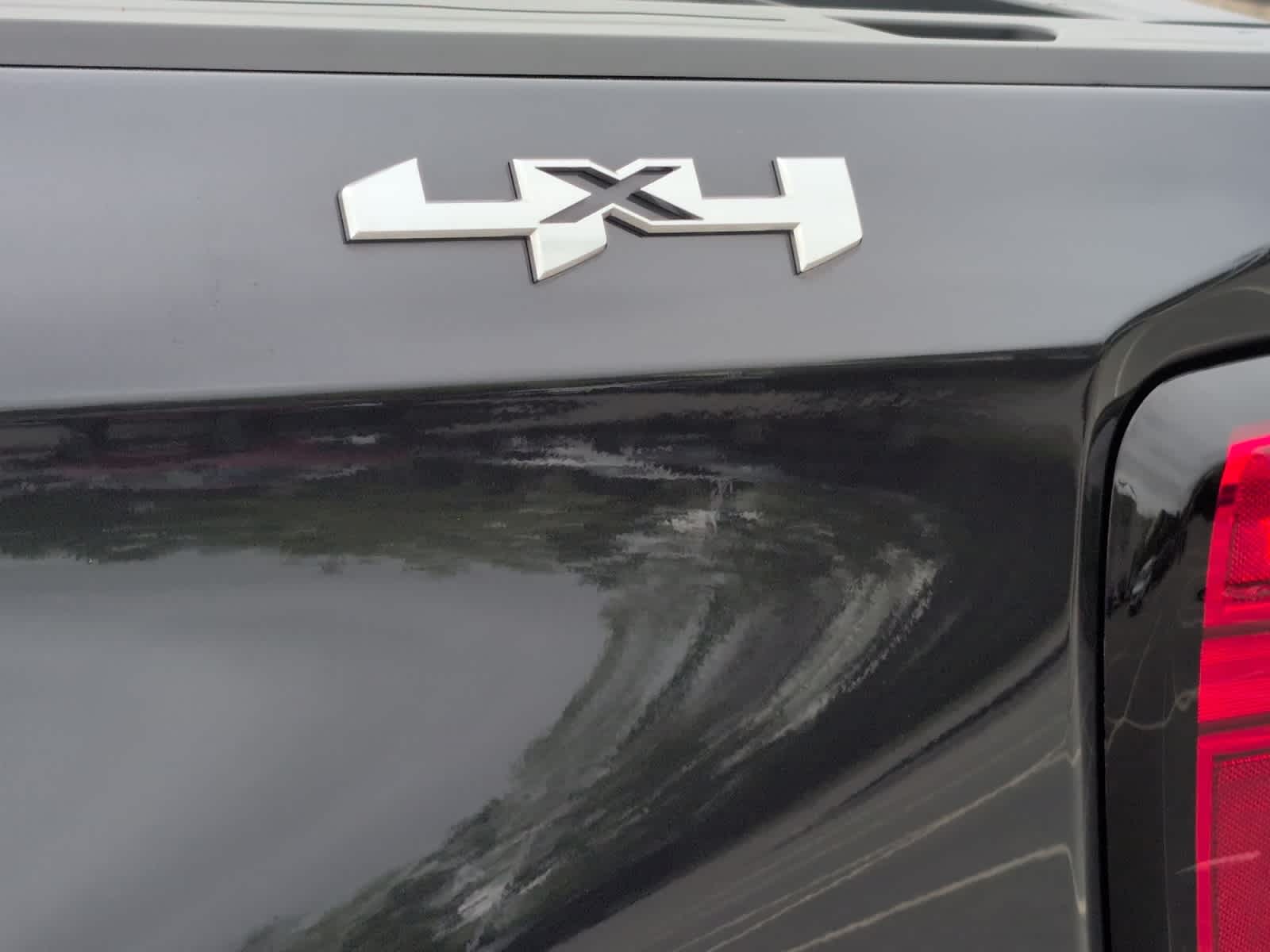 used 2024 GMC Sierra 1500 car, priced at $43,997