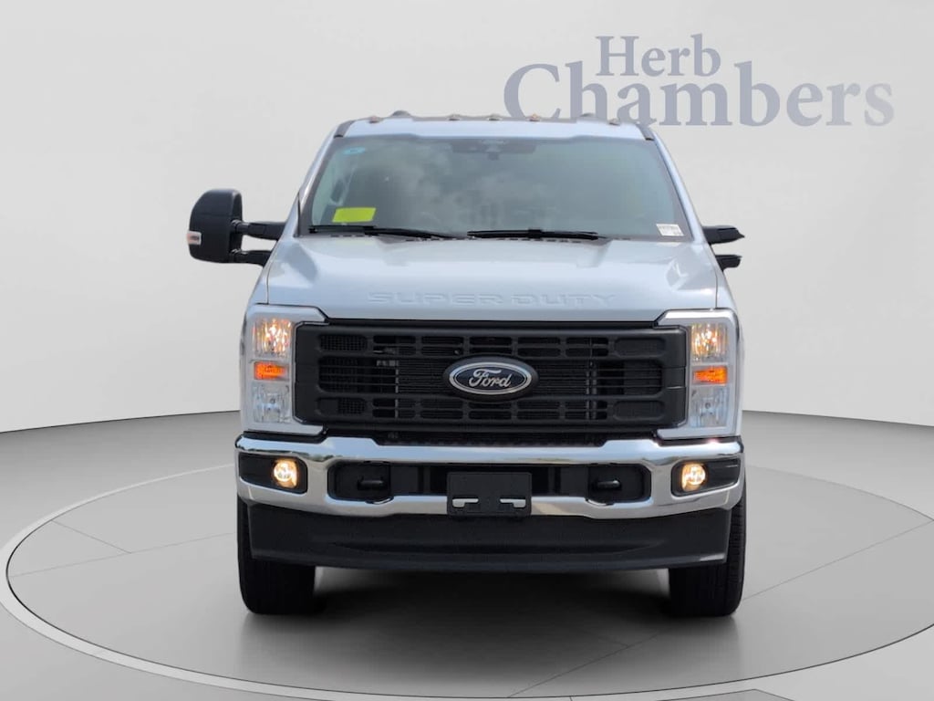 New 2026 Ford Super Duty F-350 SRW Pickup XL 4WD Reg Cab 8 Box Truck Regular Cab